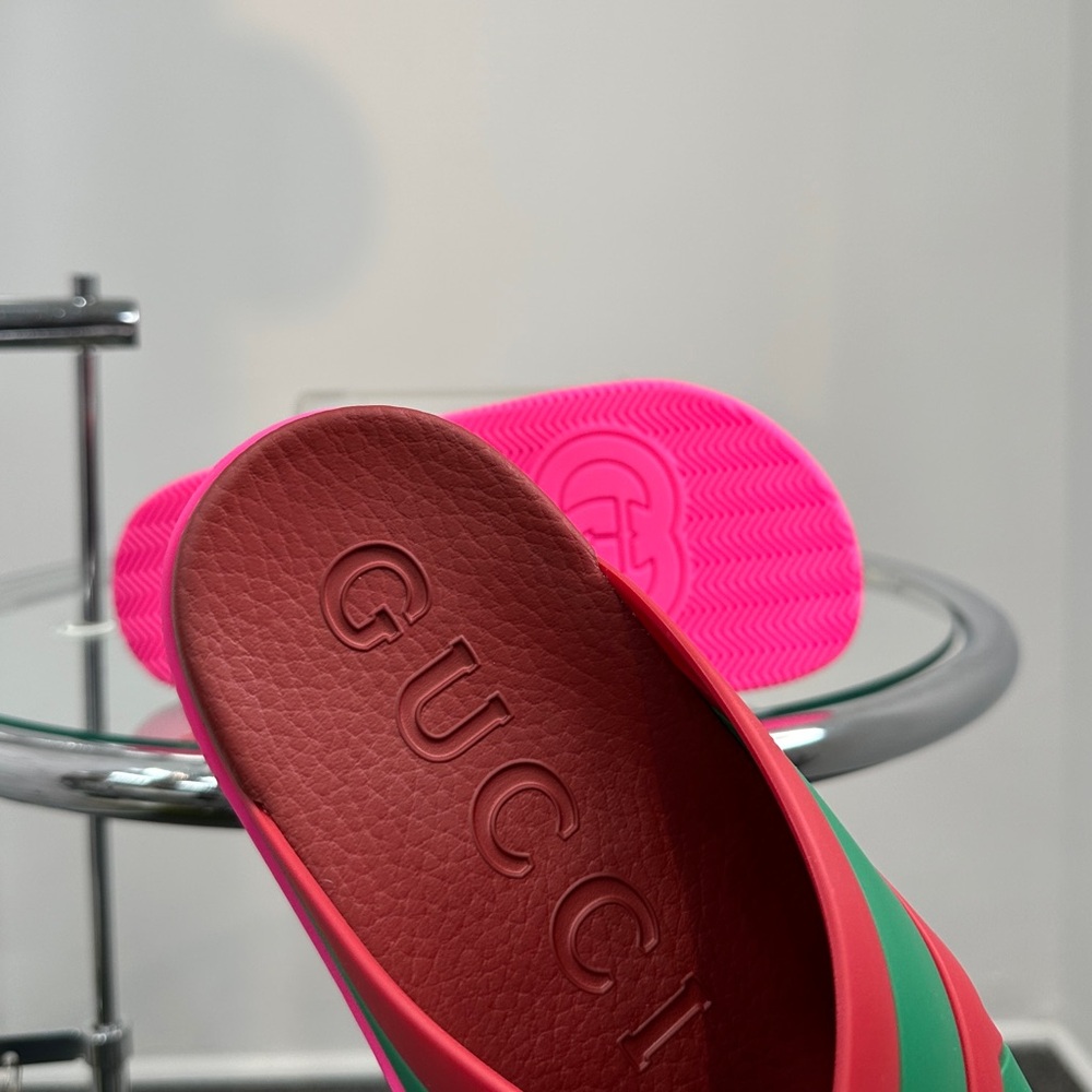 Gucci slide sandals - Picture 6 of 8